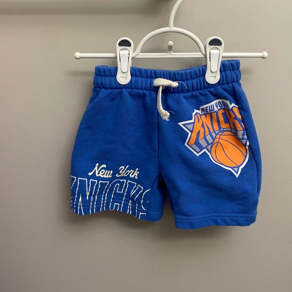 NBA Shorts 💛2 for 10💛 - Picture 1 of 1